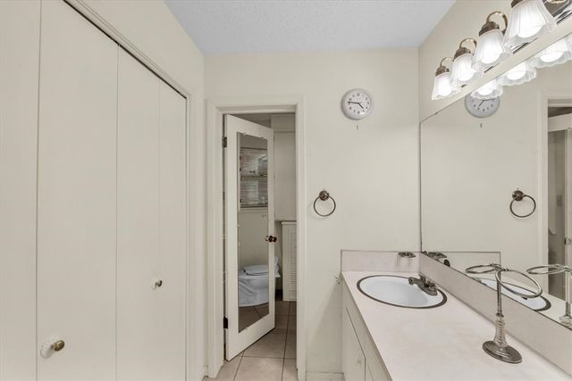 4000 N 30th Street, Waco, TX 76708