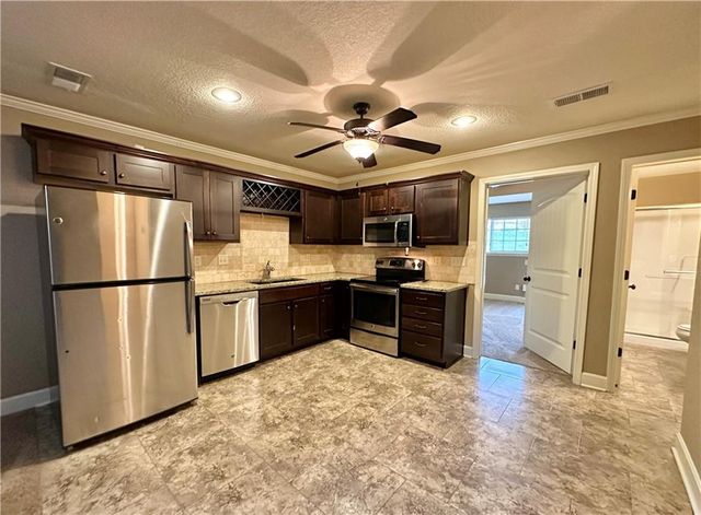 4318 NE 83rd Street, Kansas City, MO 64119