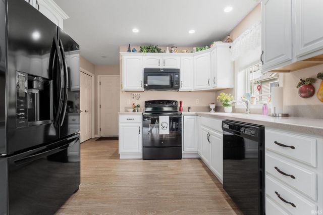25251 Brynnwood Drive, Elkhart, IN 46514