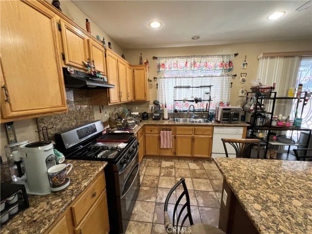 6356 Katrina Place, Palmdale, CA 93552