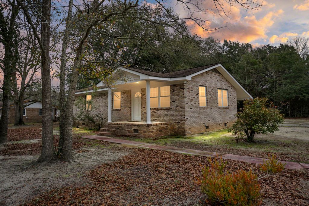 Image 1 of property listing at 429 Sandhill Road, Dorchester, SC 29437