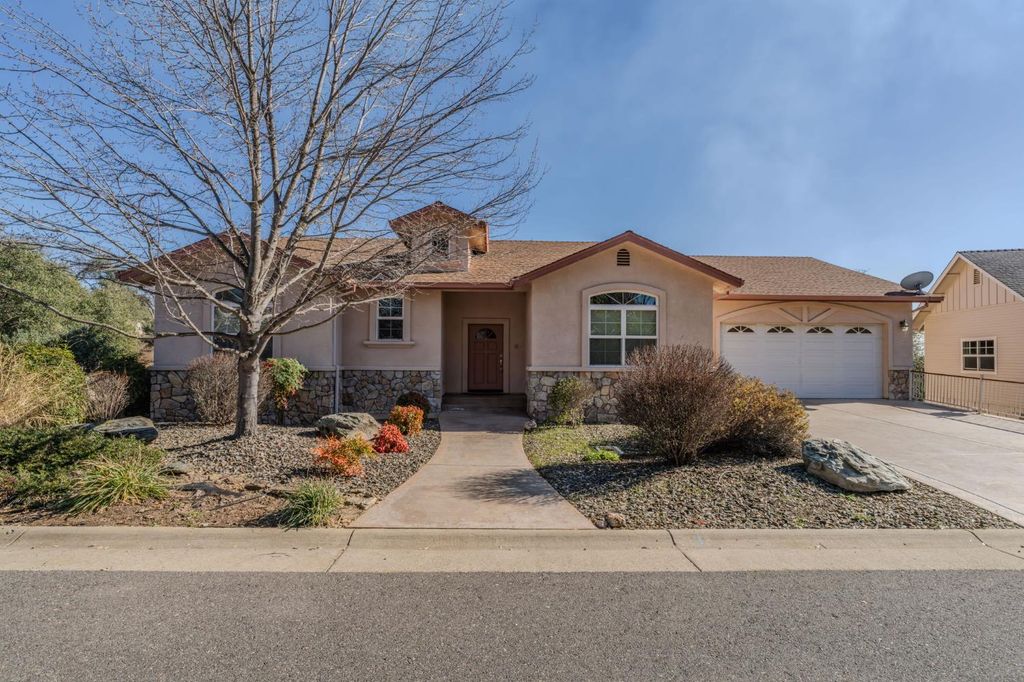 418 Corral Loop, Angels Camp, CA 95222