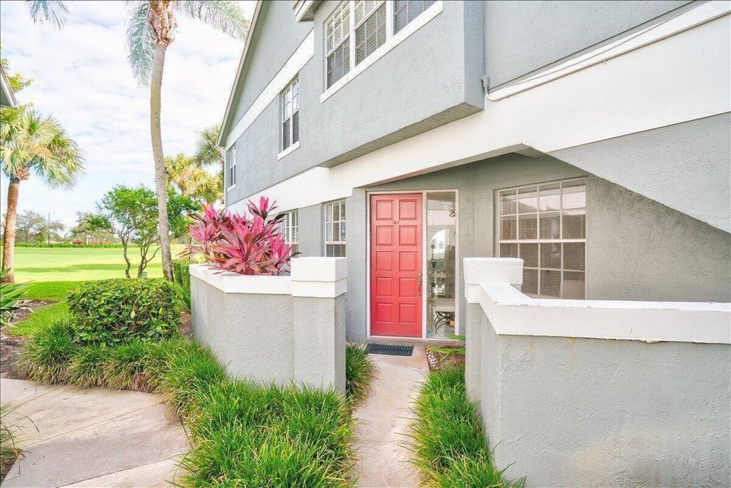 10256 Andover Coach Circle G1, Lake Worth, FL 33449