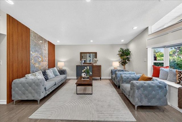 854 Lakewood Drive, Sunnyvale, CA 94089