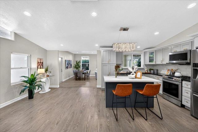 854 Lakewood Drive, Sunnyvale, CA 94089
