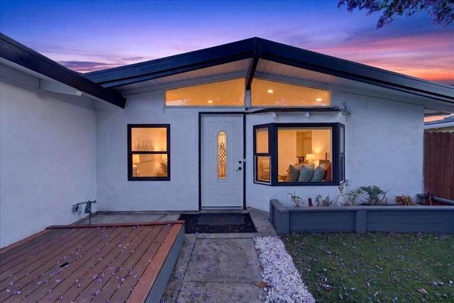 854 Lakewood Drive, Sunnyvale, CA 94089