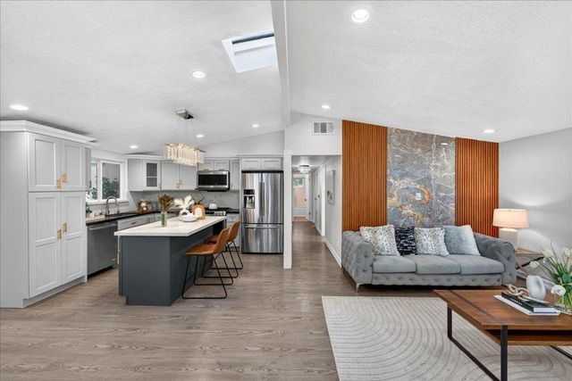 854 Lakewood Drive, Sunnyvale, CA 94089