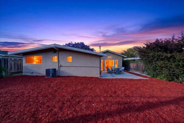 854 Lakewood Drive, Sunnyvale, CA 94089