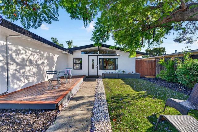 854 Lakewood Drive, Sunnyvale, CA 94089