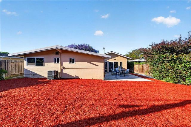 854 Lakewood Drive, Sunnyvale, CA 94089