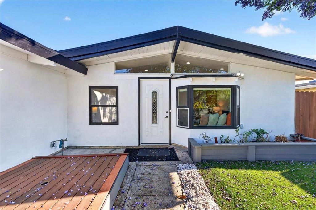 854 Lakewood Drive, Sunnyvale, CA 94089