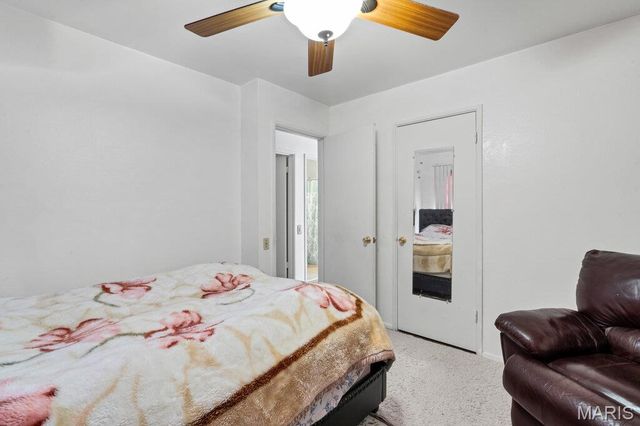 2620 Belair Terrace, Florissant, MO 63033