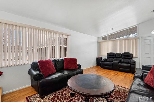 2620 Belair Terrace, Florissant, MO 63033