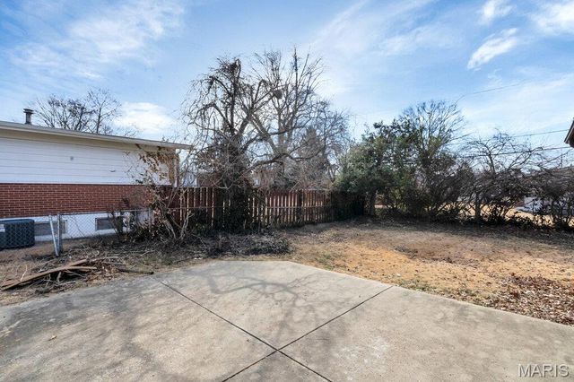 2620 Belair Terrace, Florissant, MO 63033