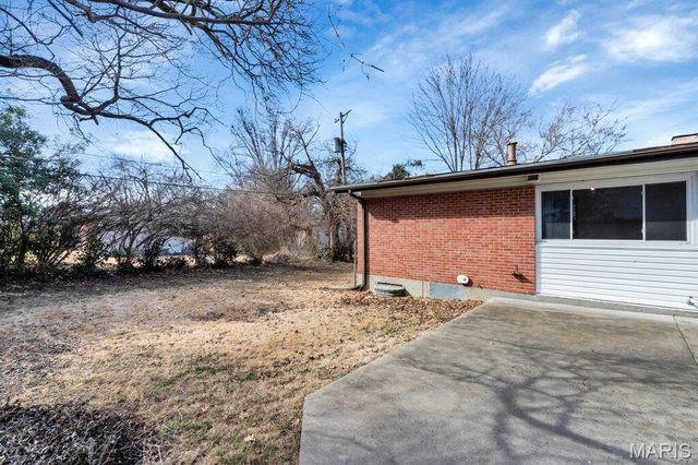 2620 Belair Terrace, Florissant, MO 63033