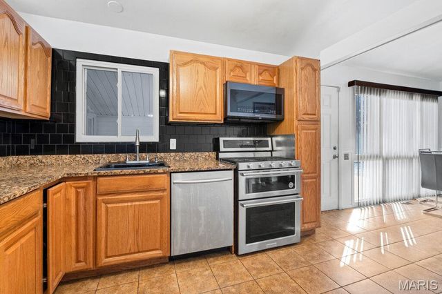 2620 Belair Terrace, Florissant, MO 63033