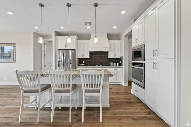 284 W VIA MODELO, Washington, UT 84780