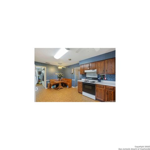 342 Turner, Pleasanton, TX 78064