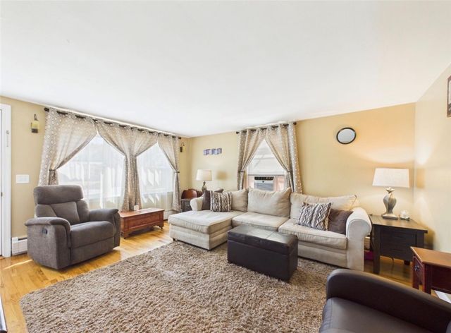 185 Vineyard Road, Warwick, RI 02889