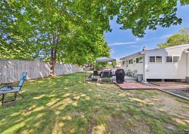 185 Vineyard Road, Warwick, RI 02889