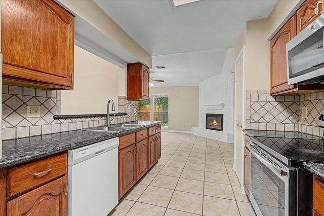 7315 Foxside Lane, Humble, TX 77338