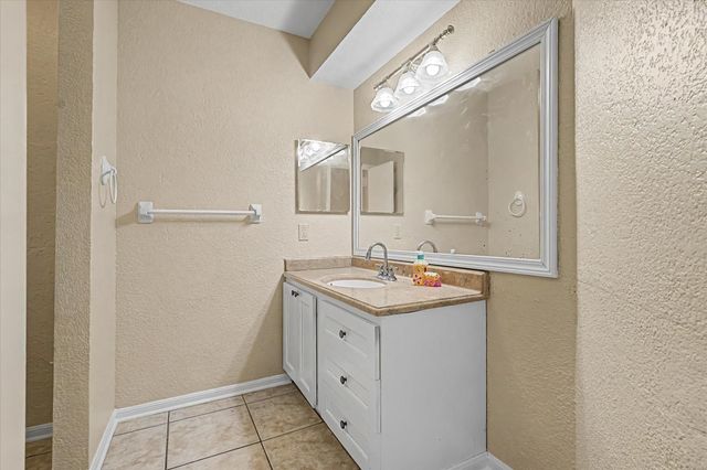 7315 Foxside Lane, Humble, TX 77338