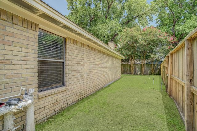 7315 Foxside Lane, Humble, TX 77338