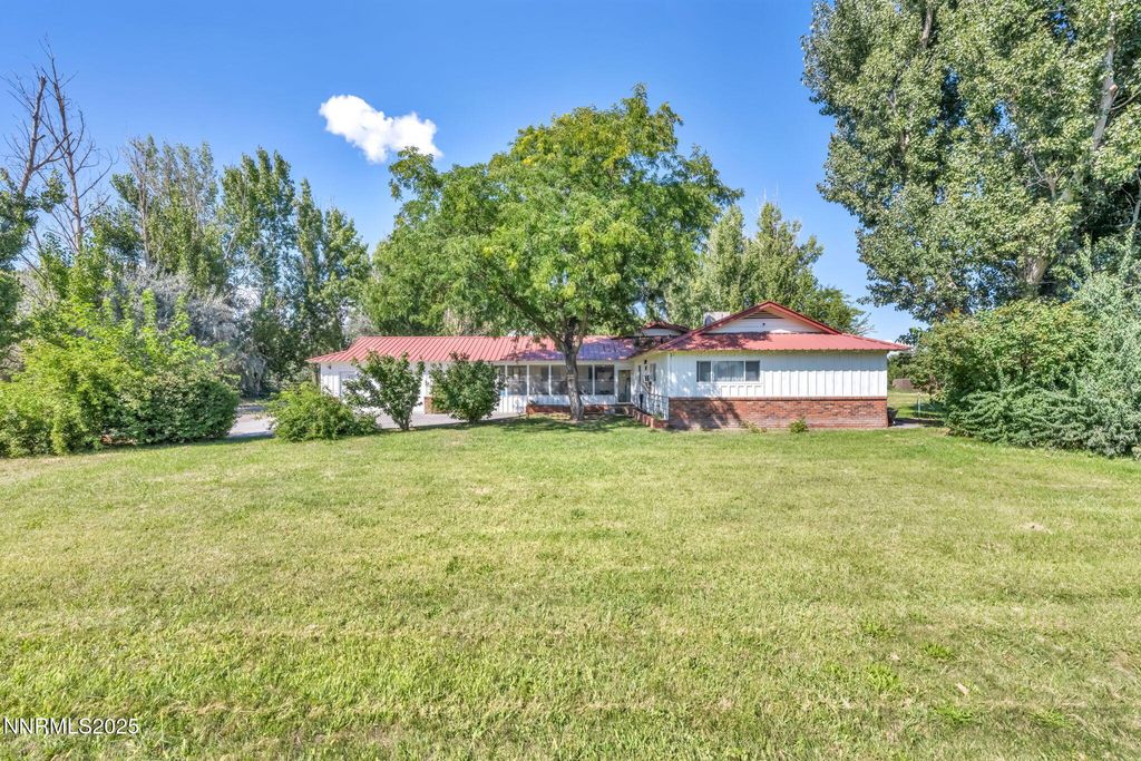 2998 Alcorn Road, Fallon, NV 89406