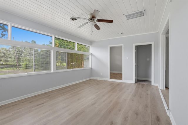 102 Tanglewood Street, Baytown, TX 77520