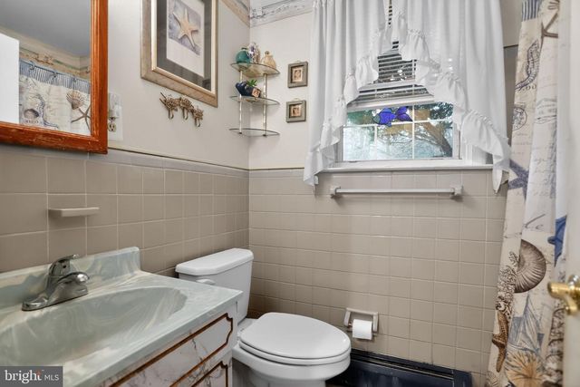 3272 PHILMONT AVE, Huntingdon Valley, PA 19006