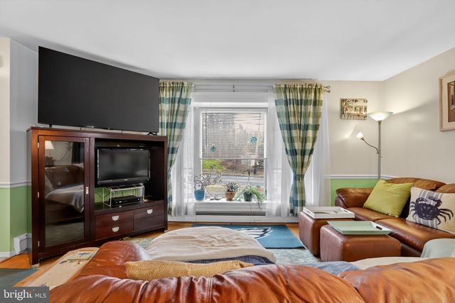 3272 PHILMONT AVE, Huntingdon Valley, PA 19006