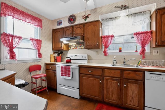 3272 PHILMONT AVE, Huntingdon Valley, PA 19006