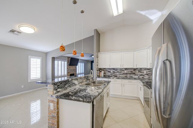 15815 W WASHINGTON Street, Goodyear, AZ 85338