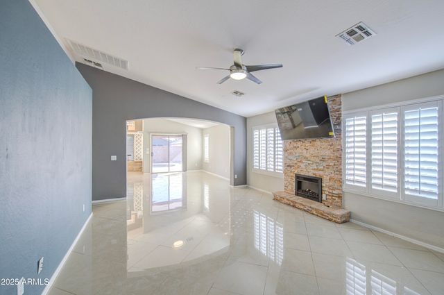 15815 W WASHINGTON Street, Goodyear, AZ 85338