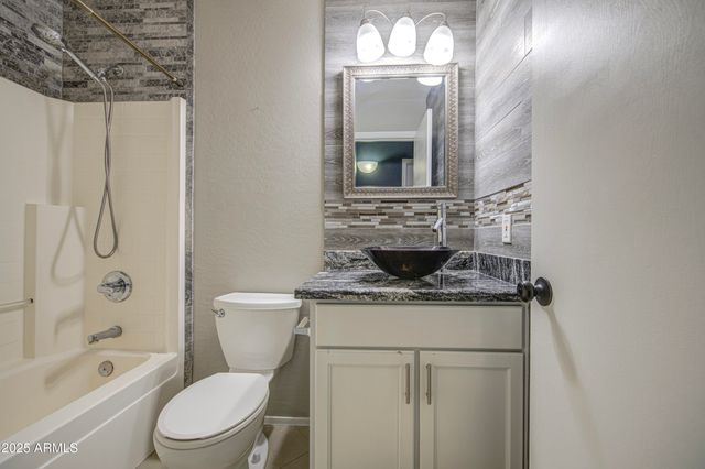 15815 W WASHINGTON Street, Goodyear, AZ 85338