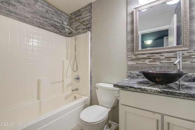 15815 W WASHINGTON Street, Goodyear, AZ 85338