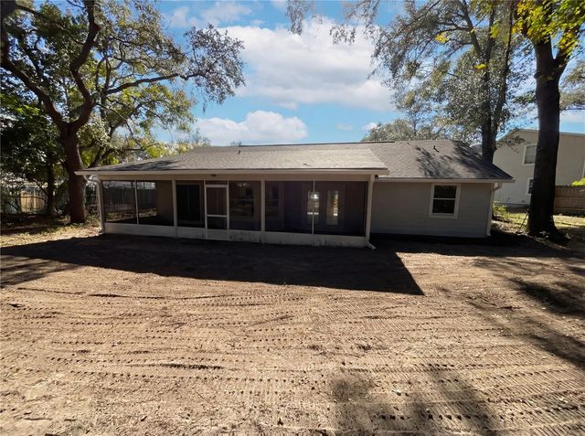 370 S COBBLE COURT, Mount Dora, FL 32757