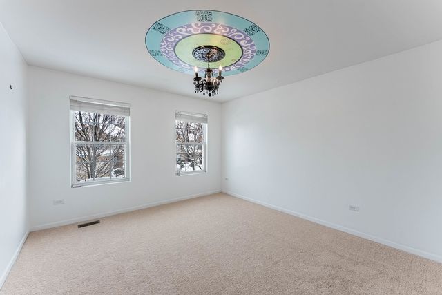 271 Stonegate Road, Bolingbrook, IL 60440