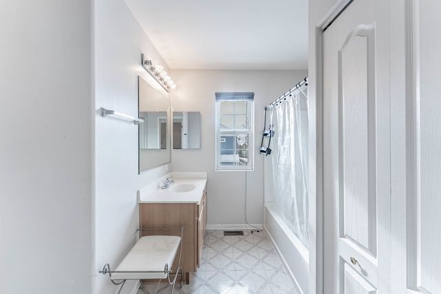 271 Stonegate Road, Bolingbrook, IL 60440