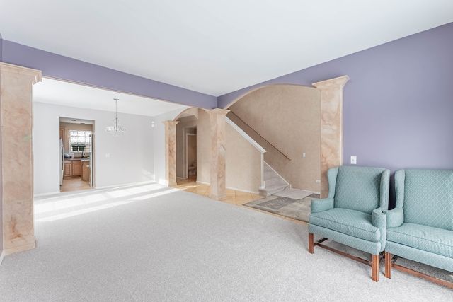 271 Stonegate Road, Bolingbrook, IL 60440