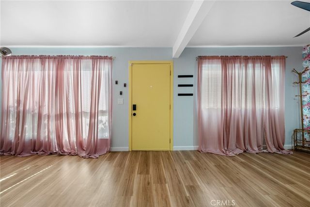 15015 Sherman Way 314, Van Nuys, CA 91405