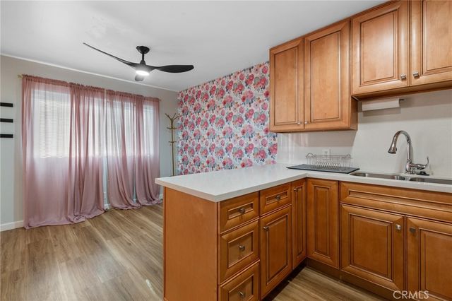 15015 Sherman Way 314, Van Nuys, CA 91405