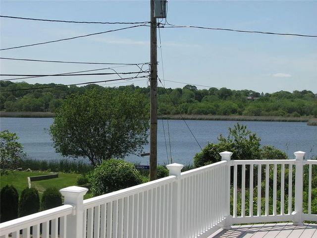 10 Burbank Avenue, Narragansett, RI 02882