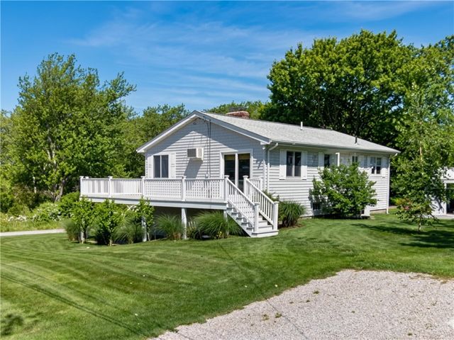 10 Burbank Avenue, Narragansett, RI 02882