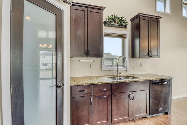 267 34th Avenue E, West Fargo, ND 58078