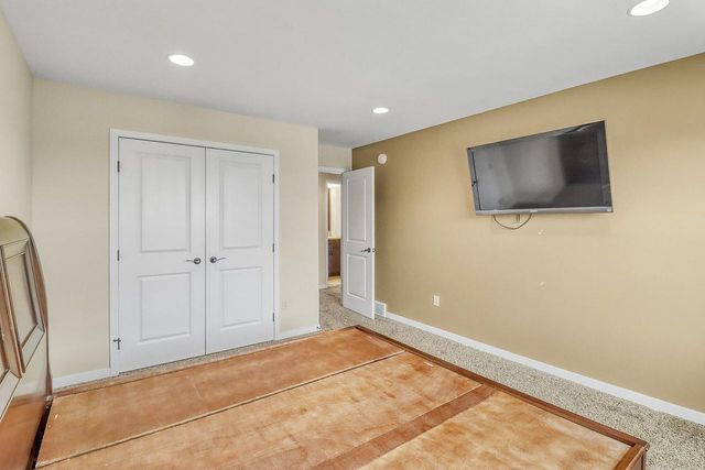 267 34th Avenue E, West Fargo, ND 58078