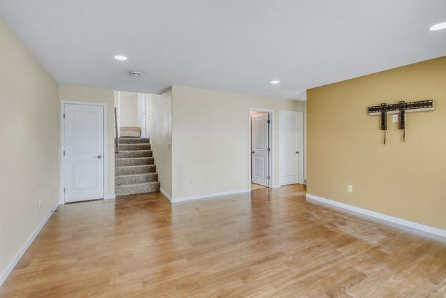 267 34th Avenue E, West Fargo, ND 58078