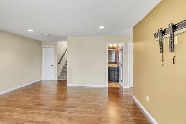 267 34th Avenue E, West Fargo, ND 58078