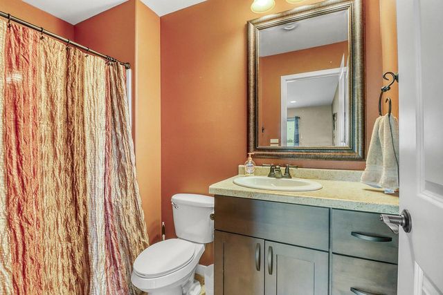 267 34th Avenue E, West Fargo, ND 58078