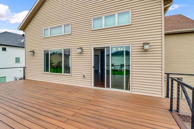 267 34th Avenue E, West Fargo, ND 58078